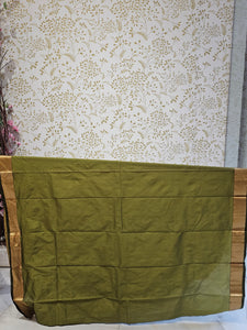 Silk Kanjivaram Saree Light Gold Jari Butti Pattern with Karvati Border & Brocade Pallu