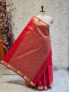 Silk Kanjivaram Saree Light Gold Jari Butti Pattern with Karvati Border & Brocade Pallu