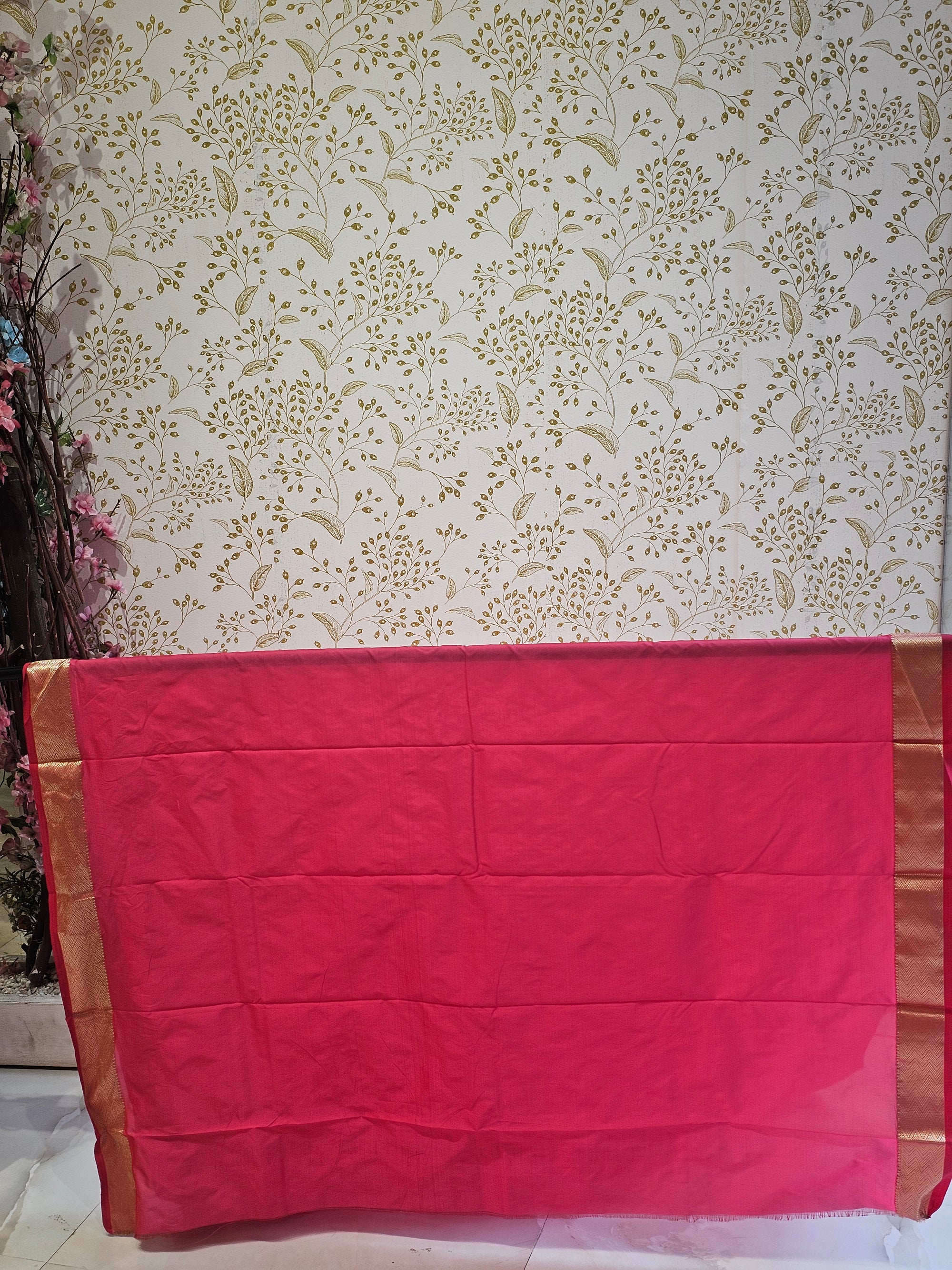 Silk Kanjivaram Saree  Light Gold Jari Butti Pattern with Karvati Border & Brocade Pallu