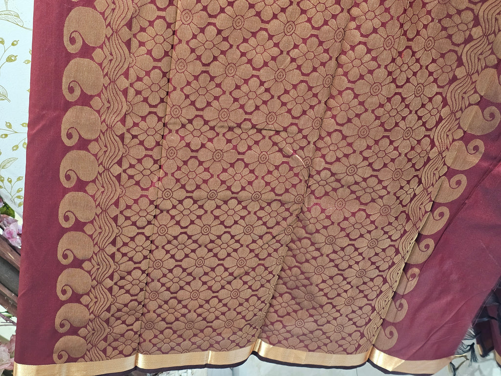 Kanjivaram Silk Saree  Light Gold Jari Butti with Small Border & Brocade Pallu