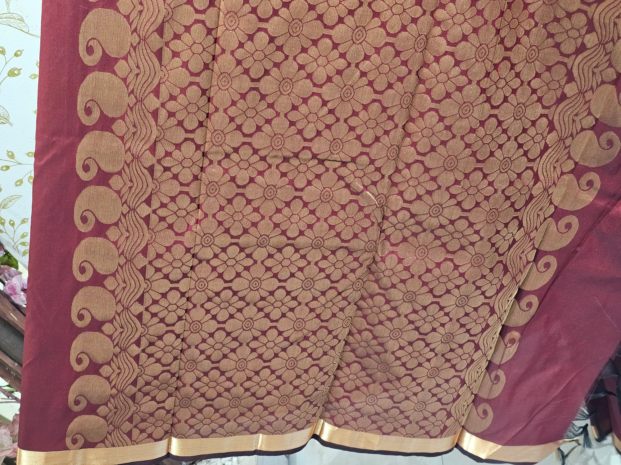 Kanjivaram Silk Saree  Light Gold Jari Butti with Small Border & Brocade Pallu
