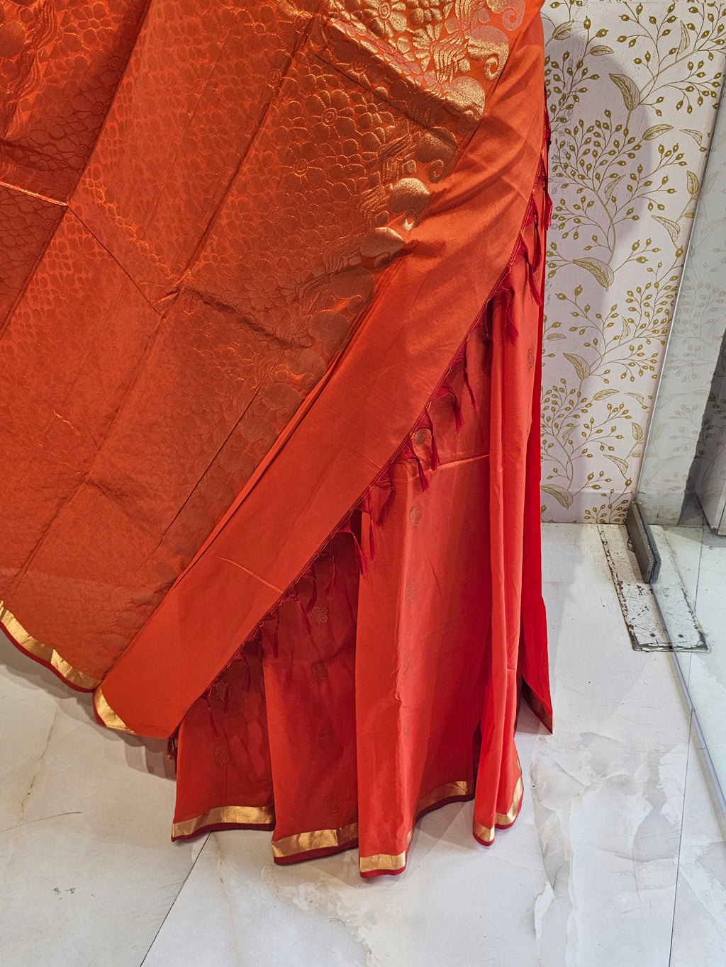 Kanjivaram Silk Saree  Light Gold Jari Butti with Small Border & Brocade Pallu