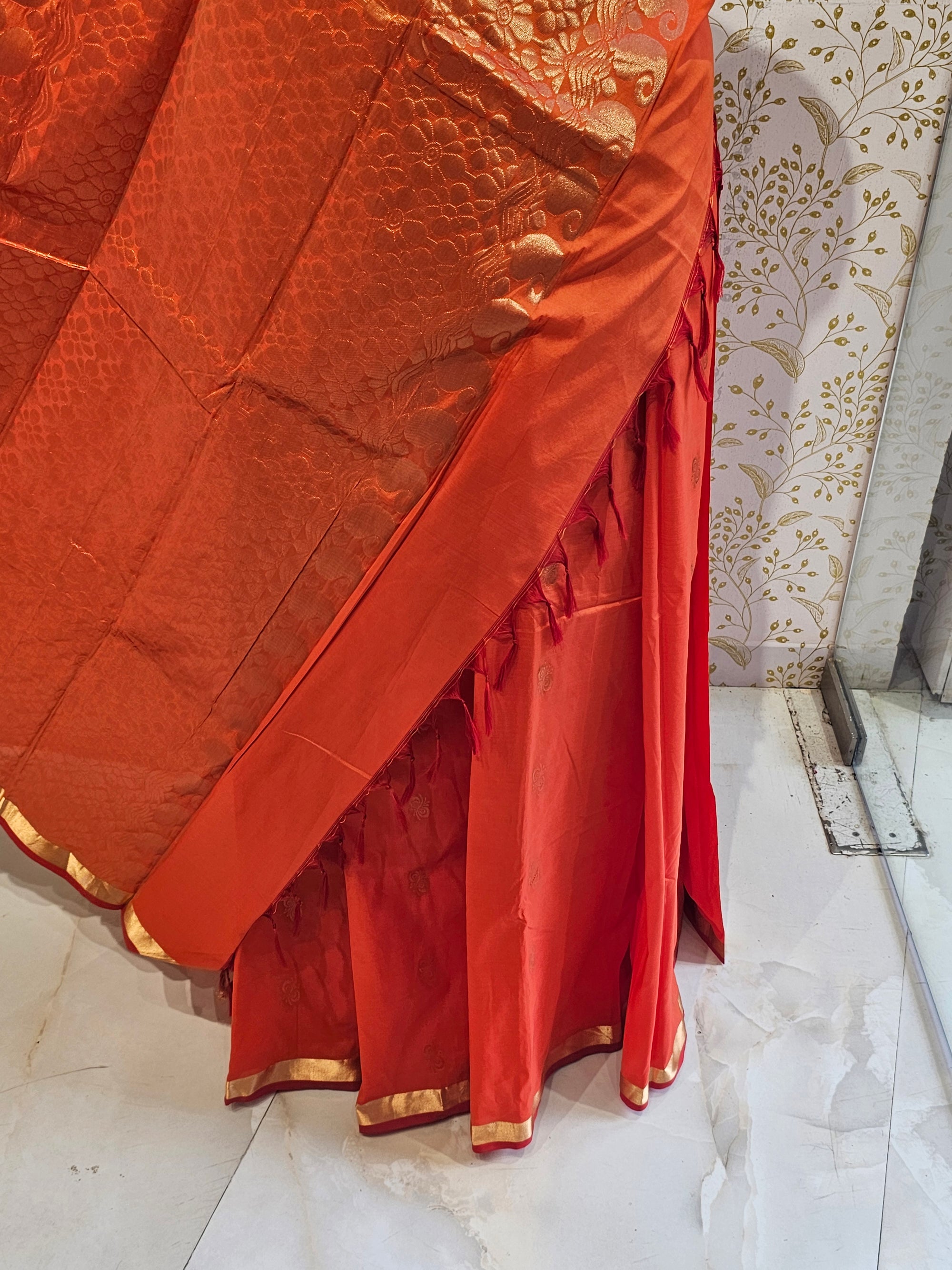 Kanjivaram Silk Saree  Light Gold Jari Butti with Small Border & Brocade Pallu