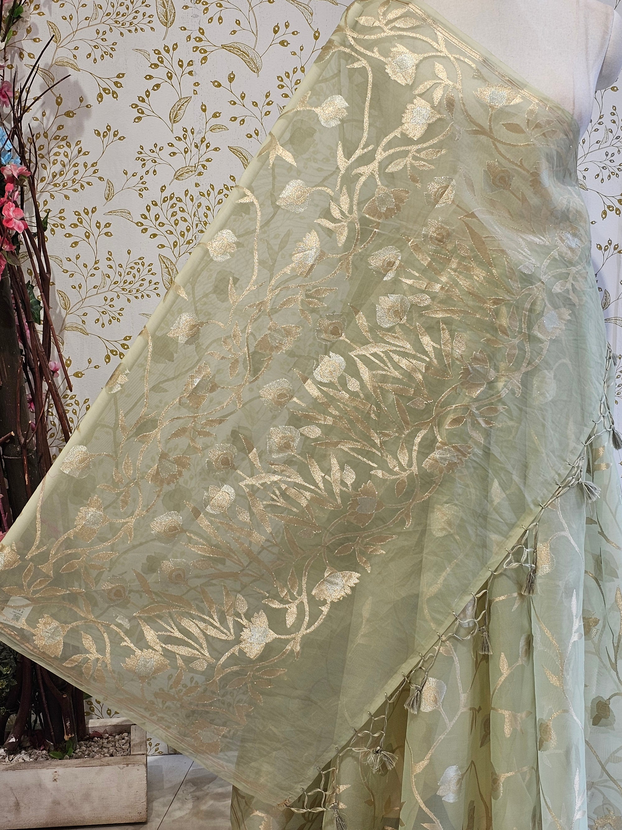 Banarasi Tissue Organza Saree  All-Over Zari Jaal with Minimal Border & Floral Pallu