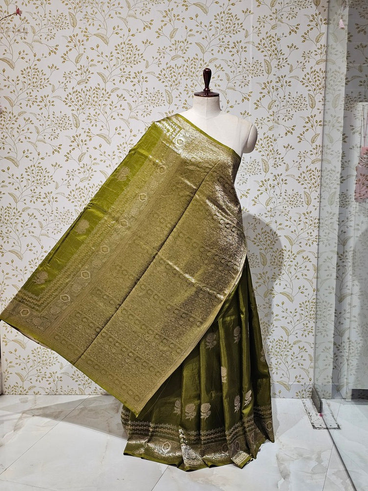 Dola Silk Saree Silver Golden Jari Floral Butti with Designer Lining Pallu