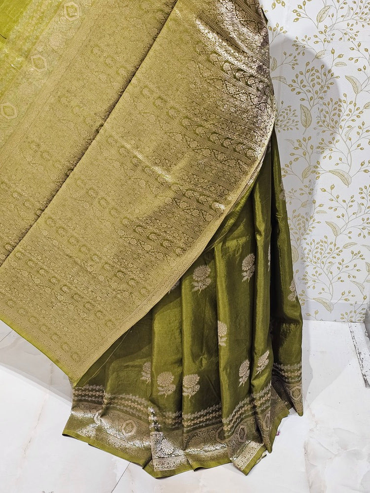 Dola Silk Saree Silver Golden Jari Floral Butti with Designer Lining Pallu