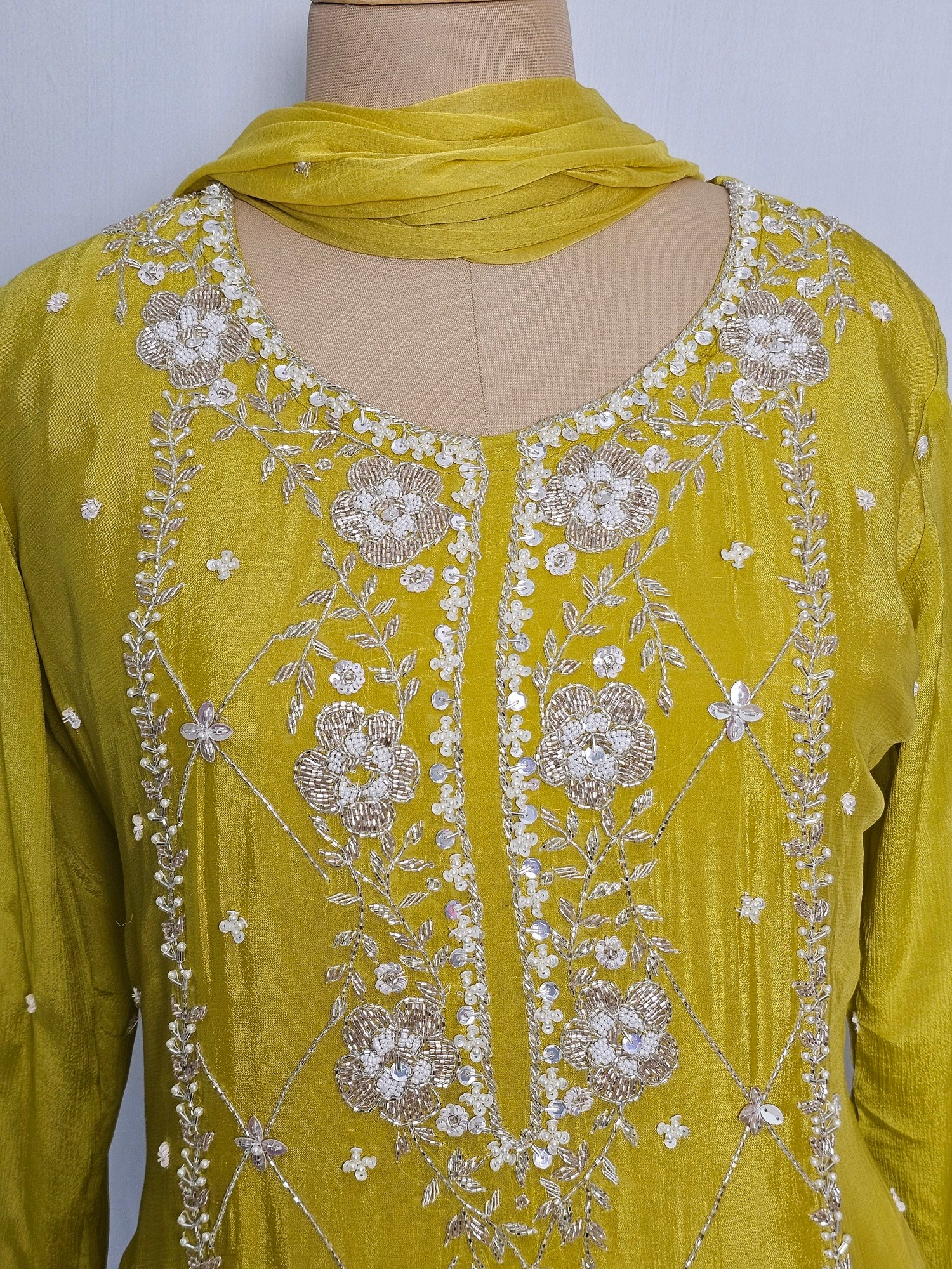 Chiffon Kurta Set with Cutdana & Pearl Handwork