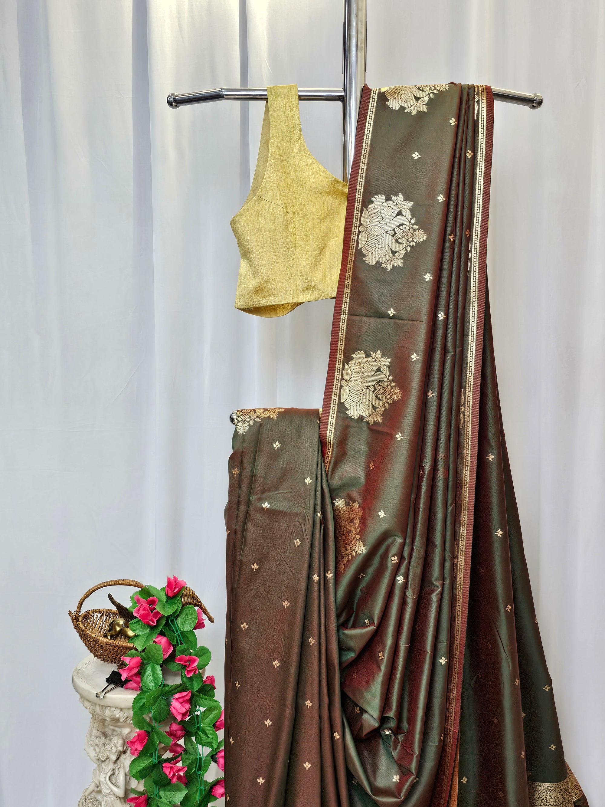 Anjiri Soft-Silk Paithani Saree with Gold Zari Open Rajhans Border & Jai Jui Full Butti – Wedding & Festive Wear