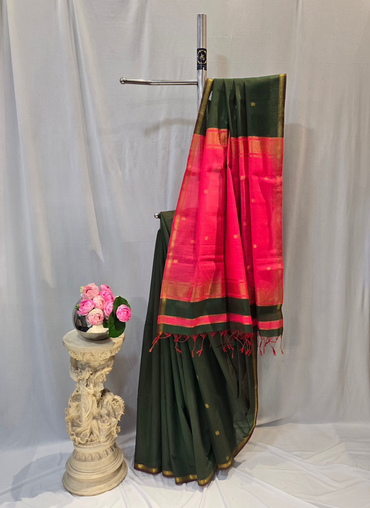 Cotton Maheshwari Saree with Star Flower Buti – Traditional & Festive Wear