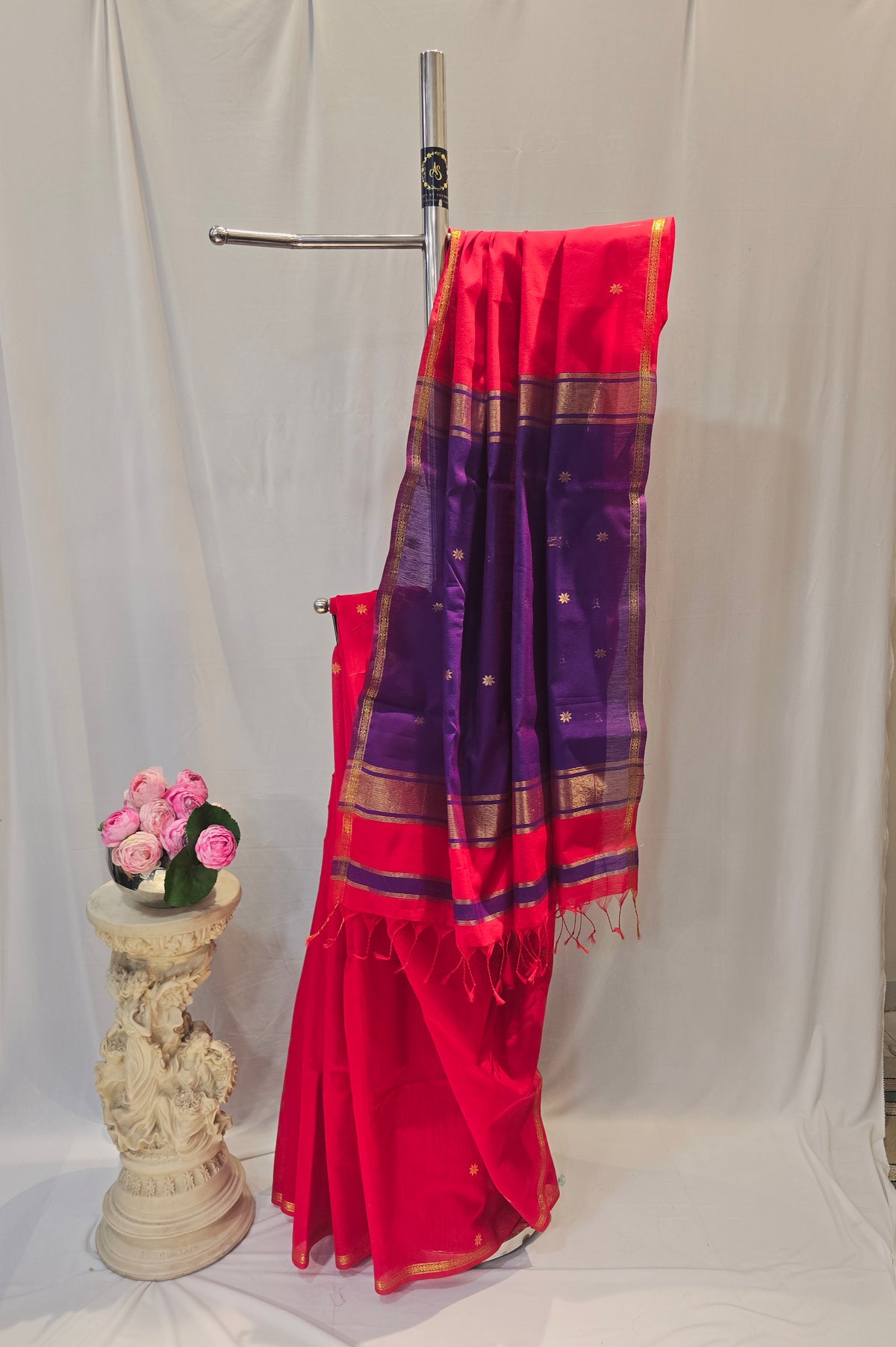 Red Cotton Maheshwari Saree with Star Flower Buti