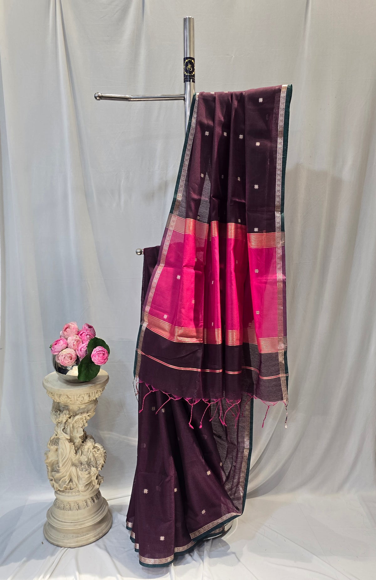 Maroon Cotton Maheshwari Saree with Star Flower Buti