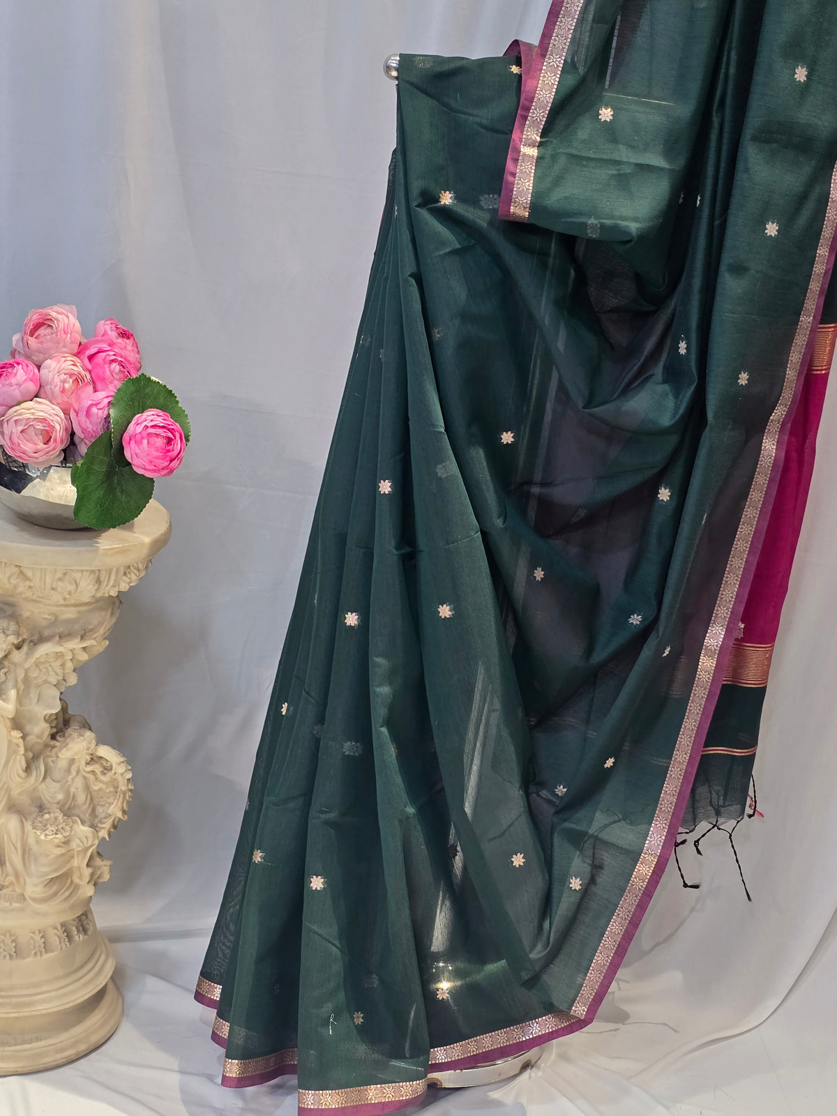 Bottle Green Cotton Maheshwari Saree with Star Flower Buti