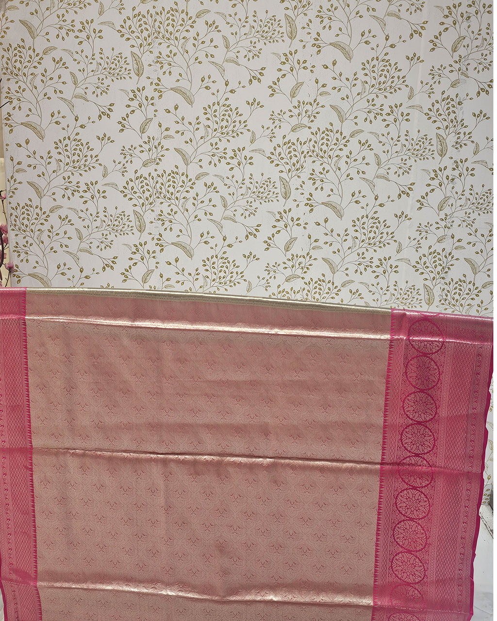 Tissue Kanjivaram Saree Light Gold Zari Lining & Designer Butti with Skirt Border