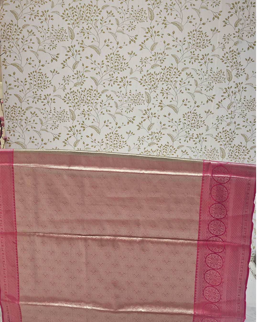Tissue Kanjivaram Saree Light Gold Zari Lining & Designer Butti with Skirt Border