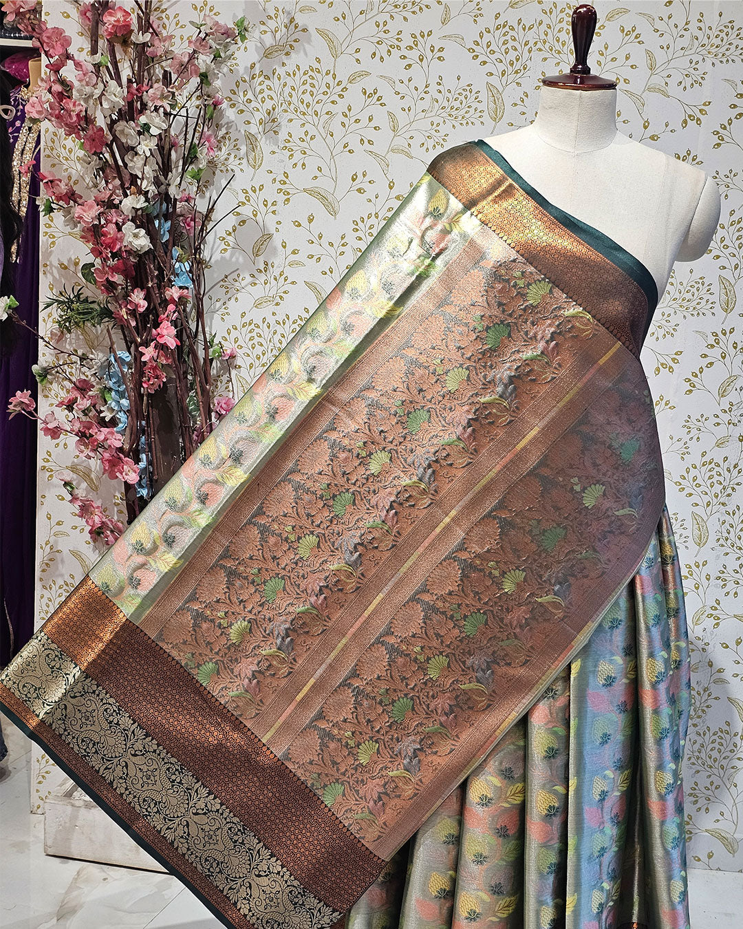 Banarasi Tissue Saree  Copper & Silver Border with Floral Tissue Pallu
