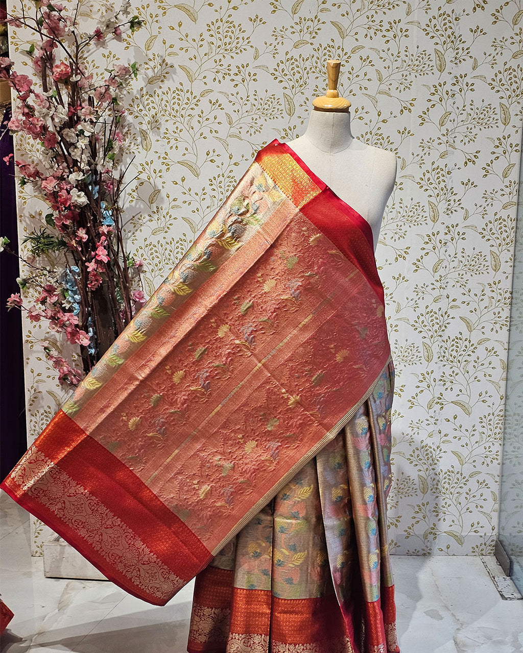 Banarasi Tissue Saree  Copper & Silver Border with Floral Tissue Pallu