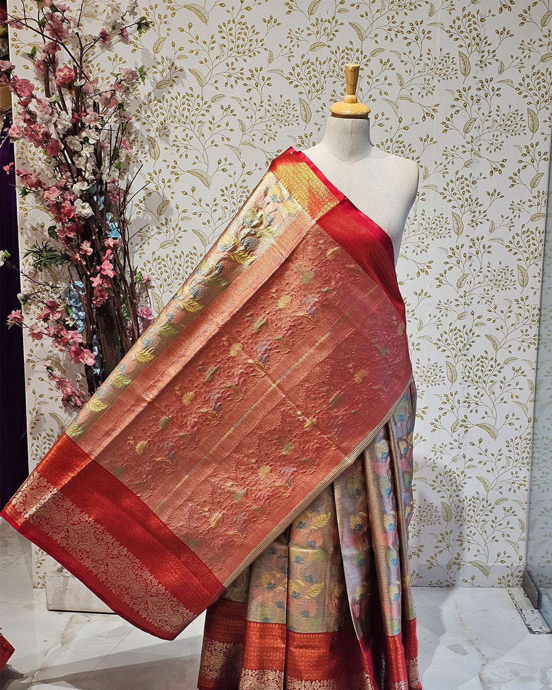 Banarasi Tissue Saree  Copper & Silver Border with Floral Tissue Pallu