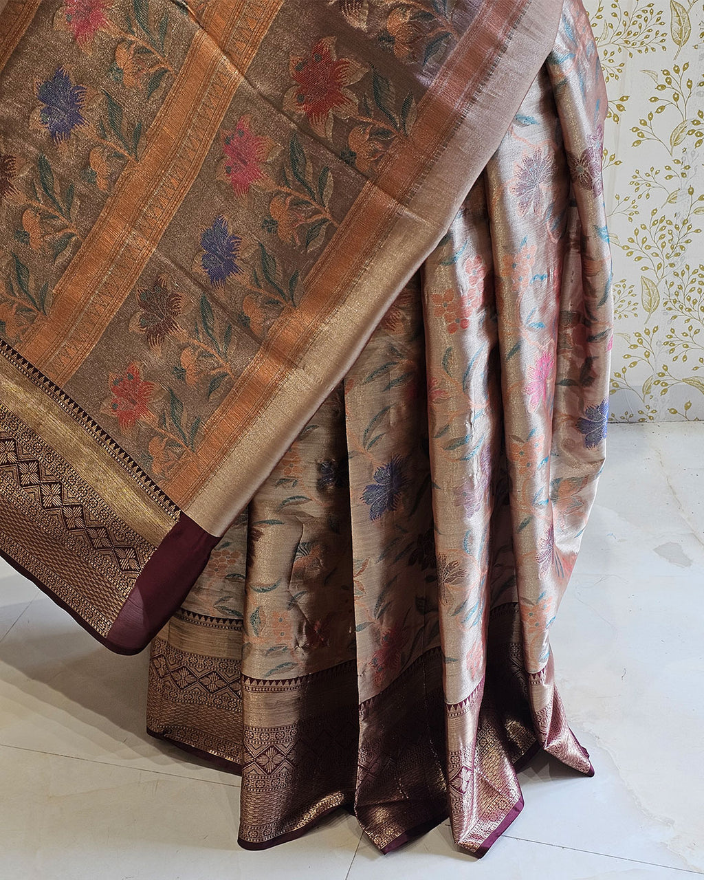 Banarasi Tissue Saree Bronze Zari Border with Floral Design & Tissue Pallu