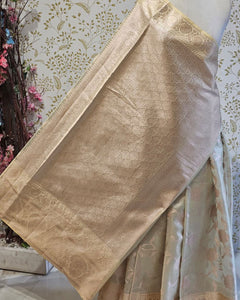 Banarasi Tissue Saree  Light Gold Designer Border with Floral Weave & Brocade Pallu