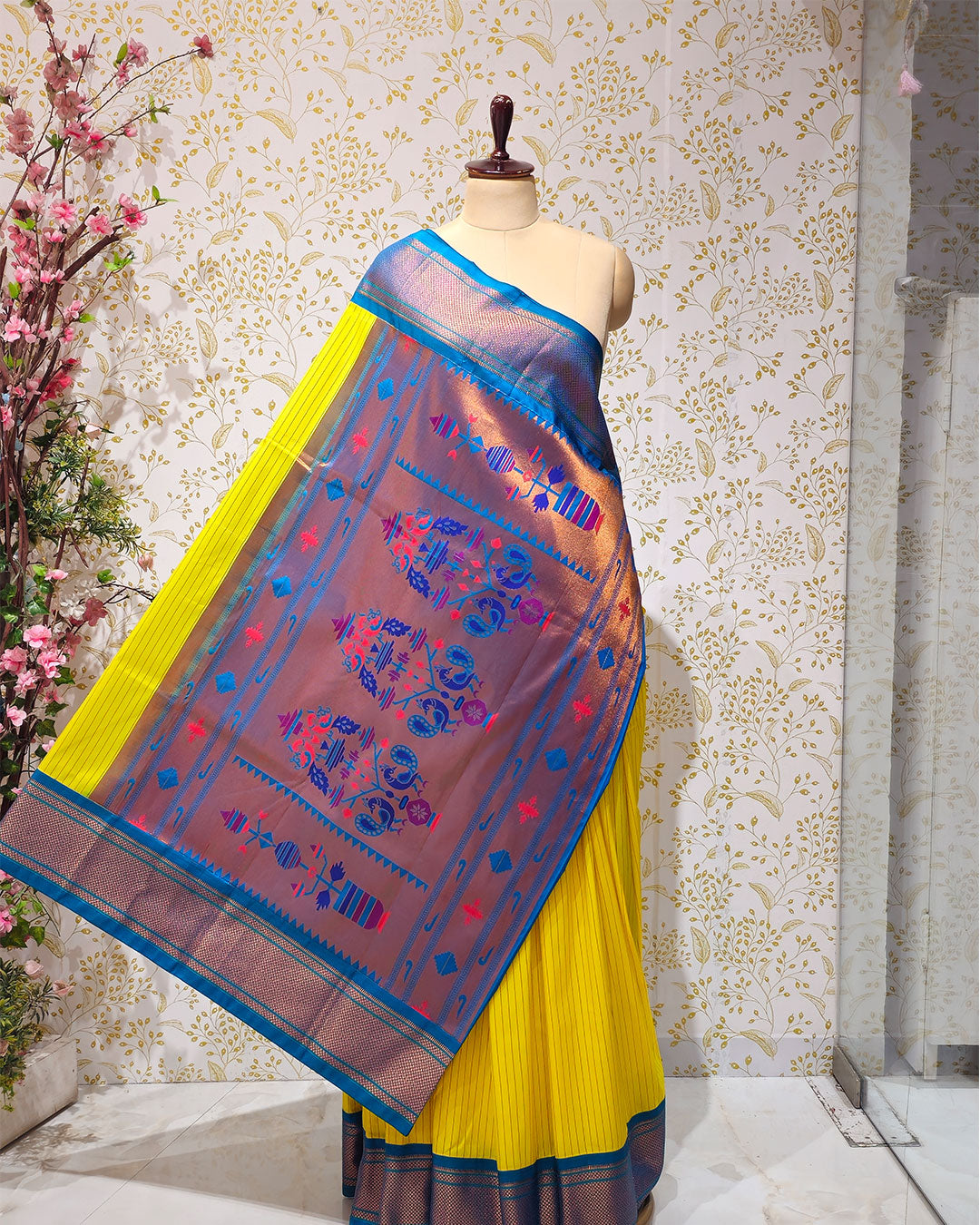 Kadiyal Paithani Saree Soft Silk with Single Line Border & Tissue Peacock Pallu