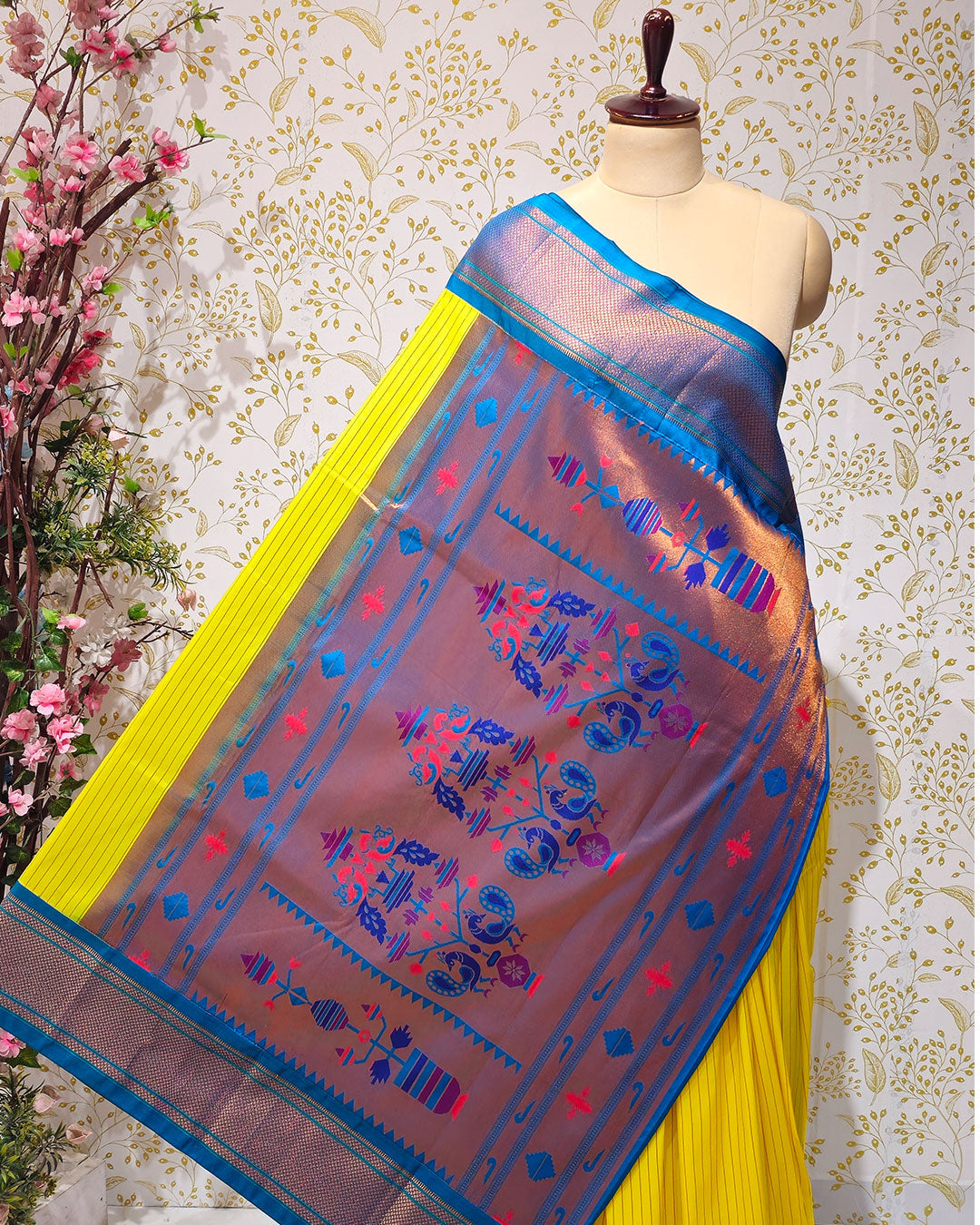 Kadiyal Paithani Saree Soft Silk with Single Line Border & Tissue Peacock Pallu