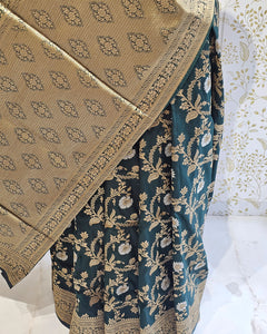 Banarasi Silk Saree  Golden Floral wine Border & Brocade Pallu, Dual Tone Motifs