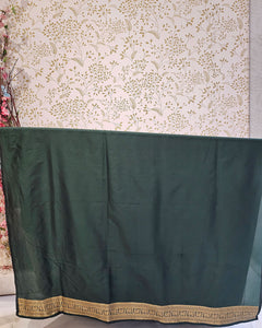 Banarasi Silk Saree  Golden Floral wine Border & Brocade Pallu, Dual Tone Motifs