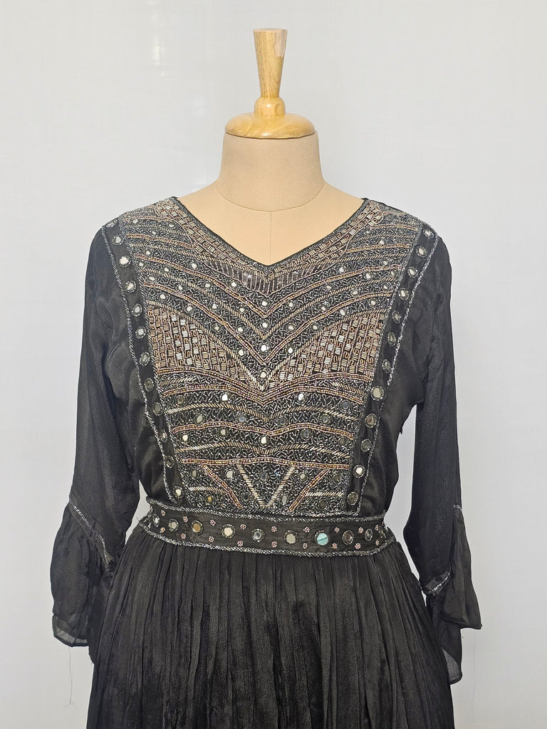 Chiffon Cutdana Mirror Work Indo-Western Gown | Nityaqalá