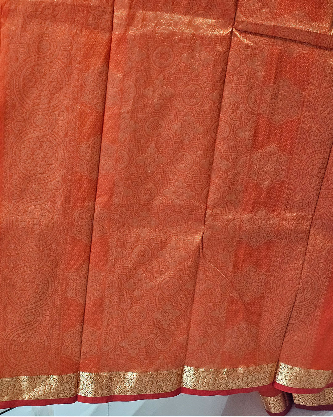 Kanjivaram Silk Saree  Light Gold Jari Butti with Small Border & Brocade Pallu