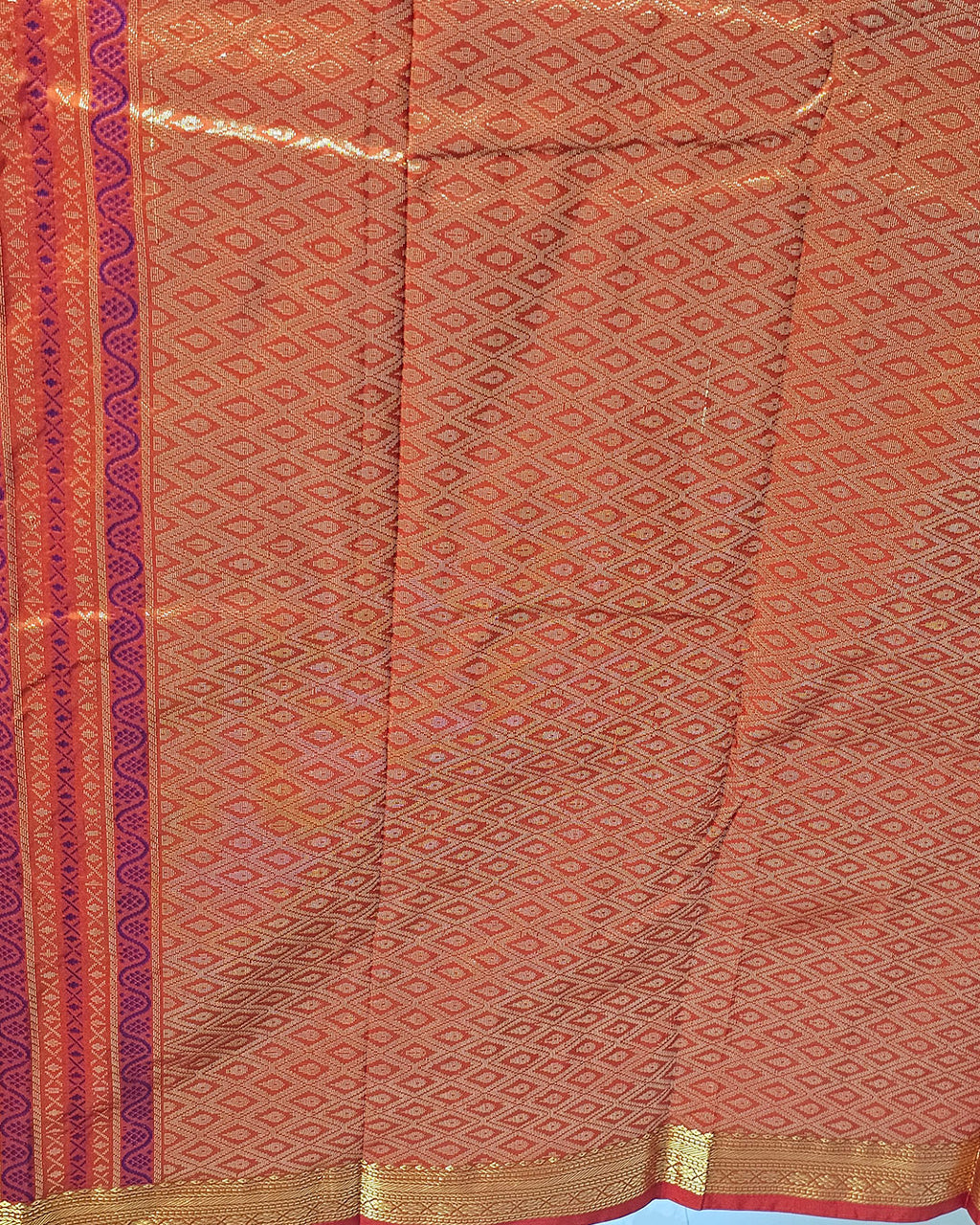 Kanjivaram Silk Saree  Light Gold Jari Meena Butti with Small Border & Brocade Pallu
