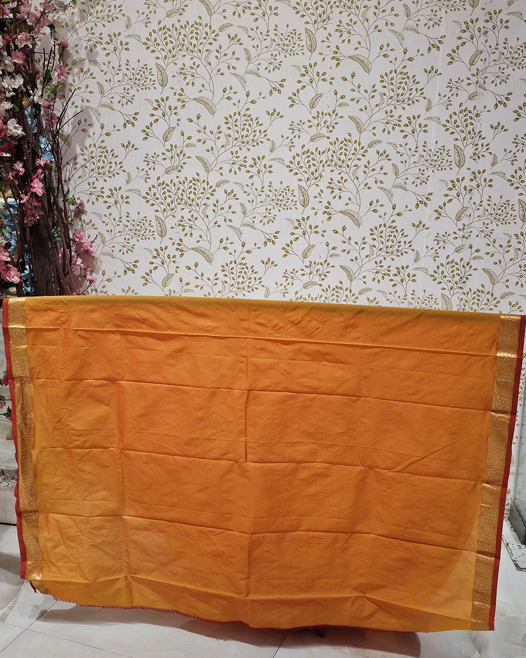 Kanjivaram Silk Saree  Light Gold Jari Butti with Small Border & Brocade Pallu