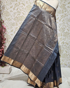 Kanjivaram Silk Saree  Light Gold Jari Butti with 4-Inch Border & Brocade Pallu