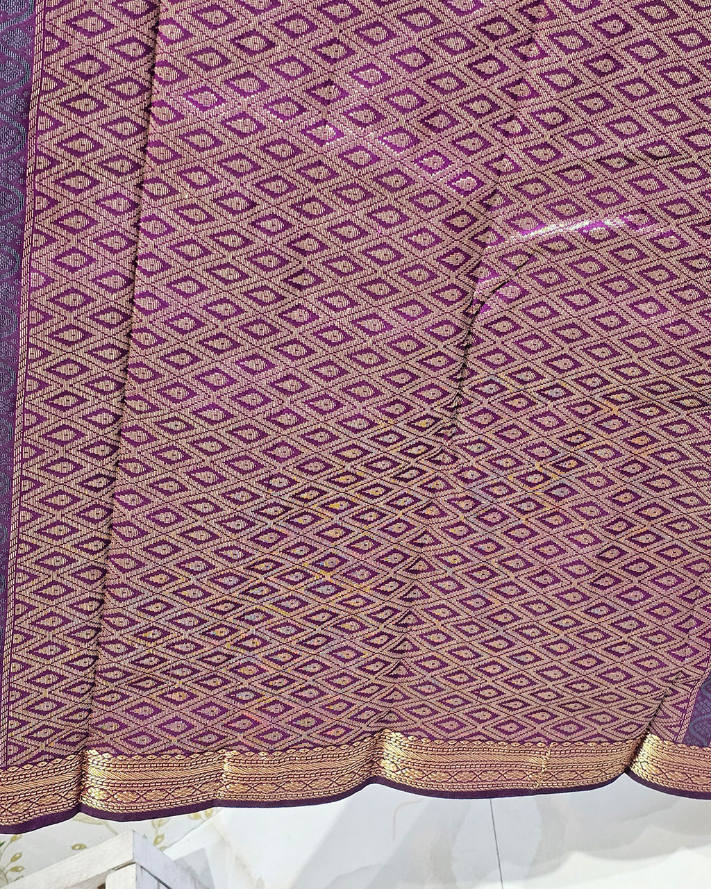 Kanjivaram Silk Saree  Light Gold Jari Meena Butti with Small Border & Brocade Pallu