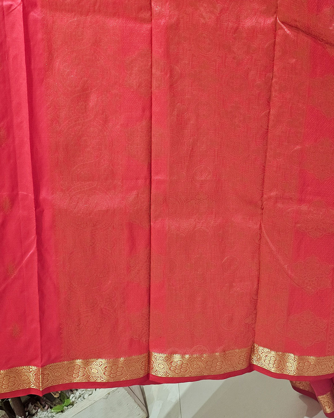Kanjivaram Silk Saree  Light Gold Jari Butti with Small Border & Brocade Pallu
