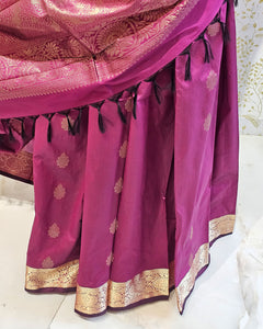 Kanjivaram Silk Saree  Light Gold Jari Butta Butti with 4-Inch Border & Brocade Pallu