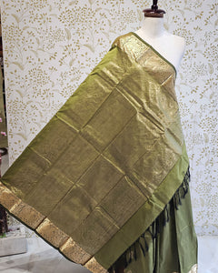 Kanjivaram Silk Saree  Light Gold Jari Butti with 4-Inch Border & Brocade Pallu