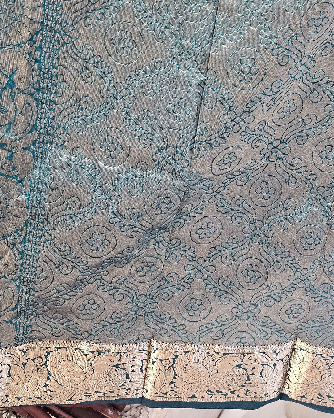 Kanjivaram Silk Saree  Light Gold Jari Butti with 4-Inch Border & Brocade Pallu