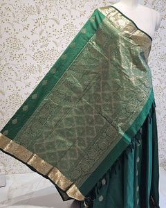 Kanjivaram Silk Saree  Light Gold Jari Butta Butti with 4-Inch Border & Brocade Pallu