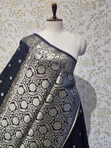Banarasi Soft Silk Saree  Silver Floral Border & Designer Pallu