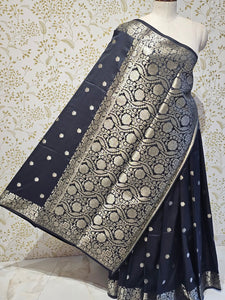 Banarasi Soft Silk Saree  Silver Floral Border & Designer Pallu