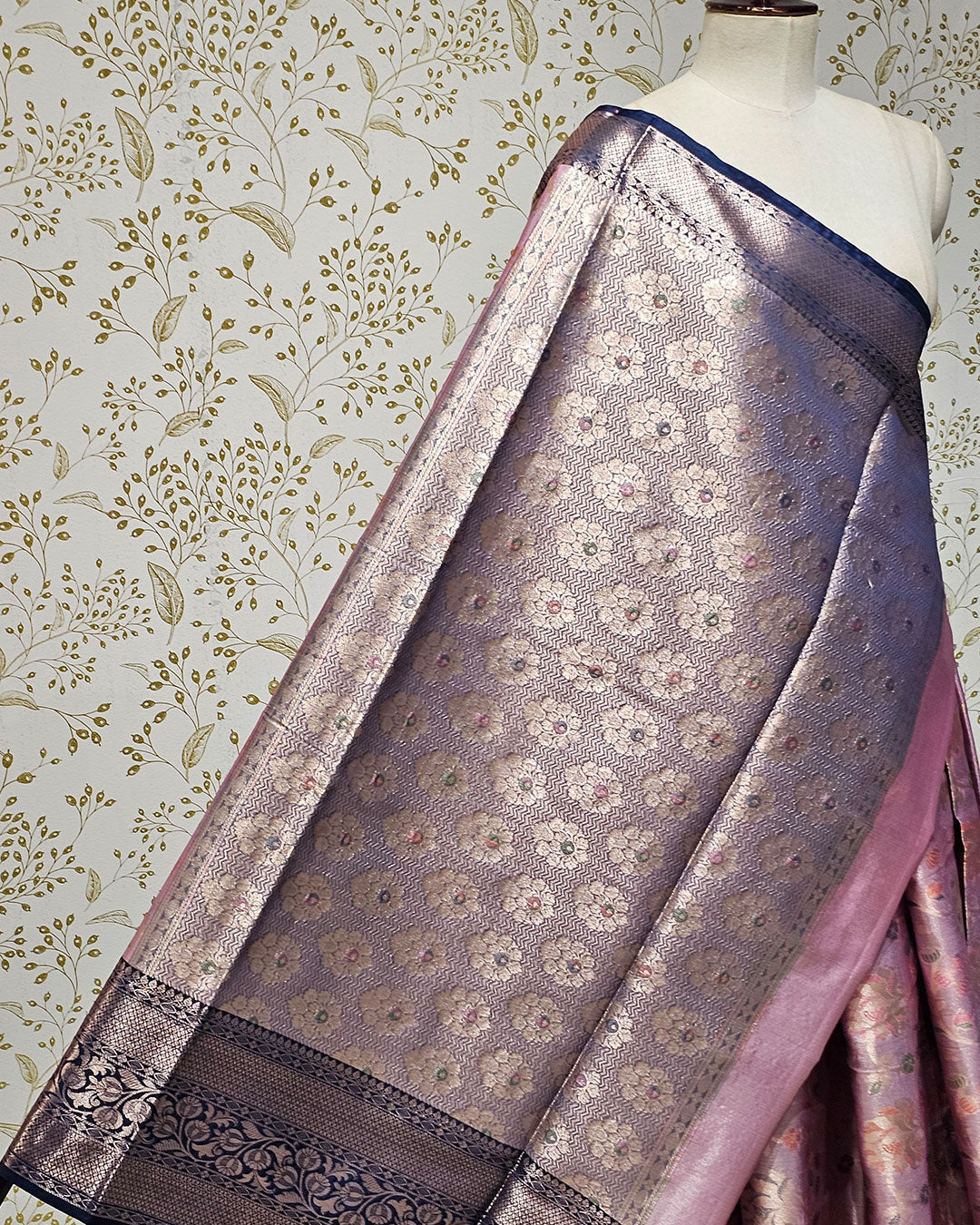Tissue Kanjivaram Saree Floral Jaal Body with Skirt Border & Brocade Pallu