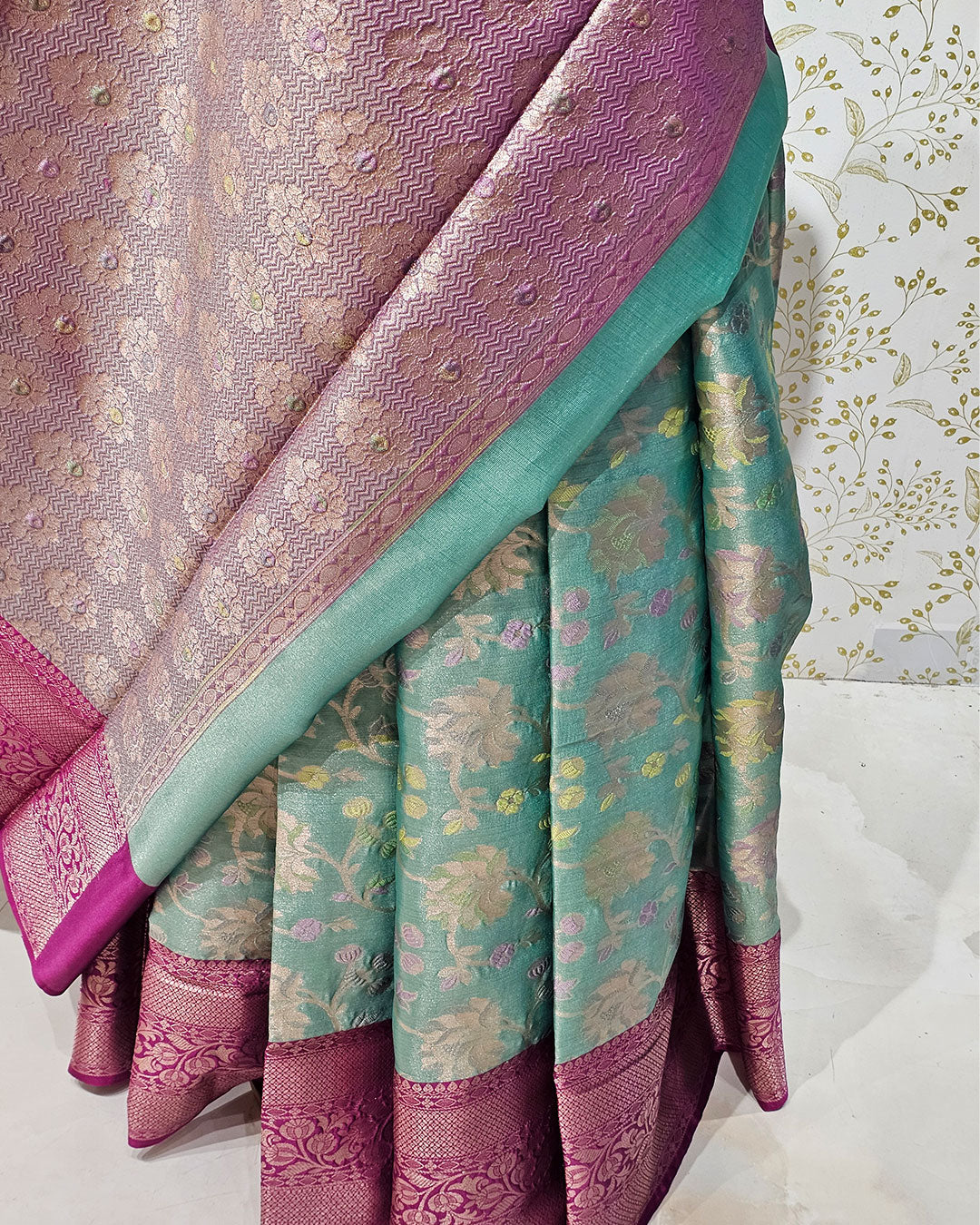 Tissue Kanjivaram Saree Floral Jaal Body with Skirt Border & Brocade Pallu