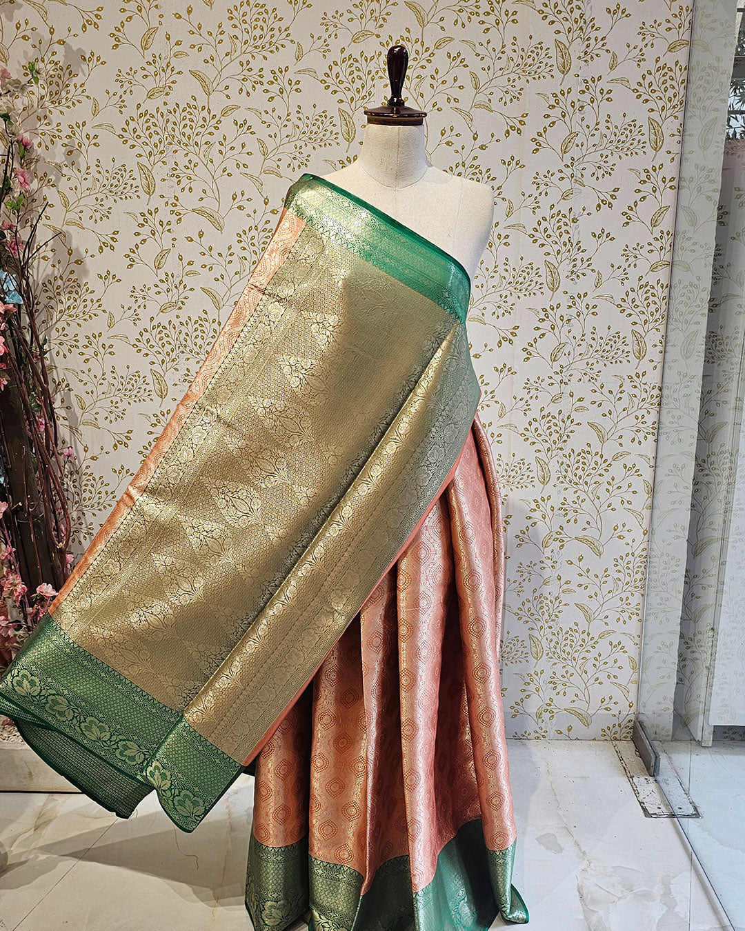Tissue Kanjivaram Saree  Meenakari Butti Design with Skirt Border & Brocade Pallu