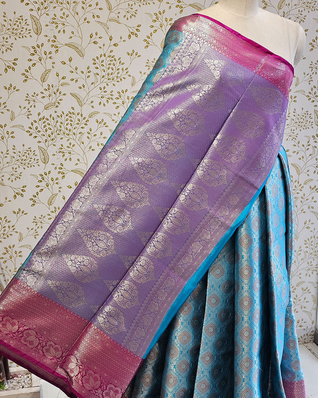 Tissue Kanjivaram Saree  Meenakari Butti Design with Skirt Border & Brocade Pallu