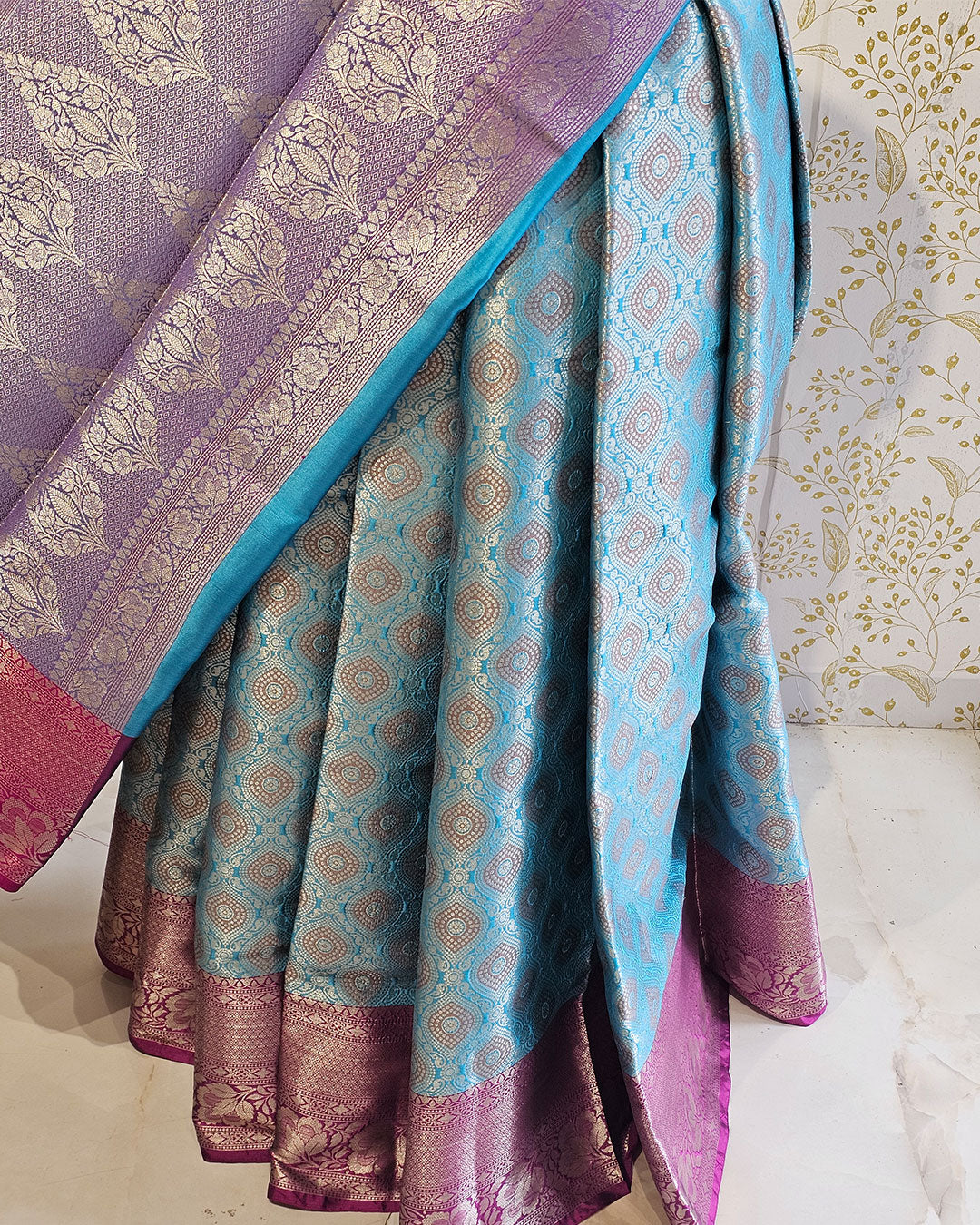 Tissue Kanjivaram Saree  Meenakari Butti Design with Skirt Border & Brocade Pallu
