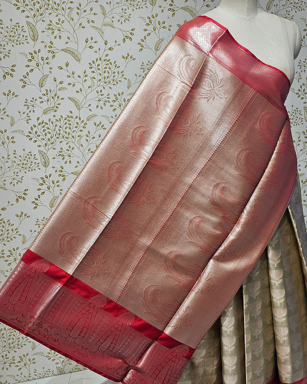 Tissue Kanjivaram Saree  Paisley Butti Border & Brocade Designer Pallu
