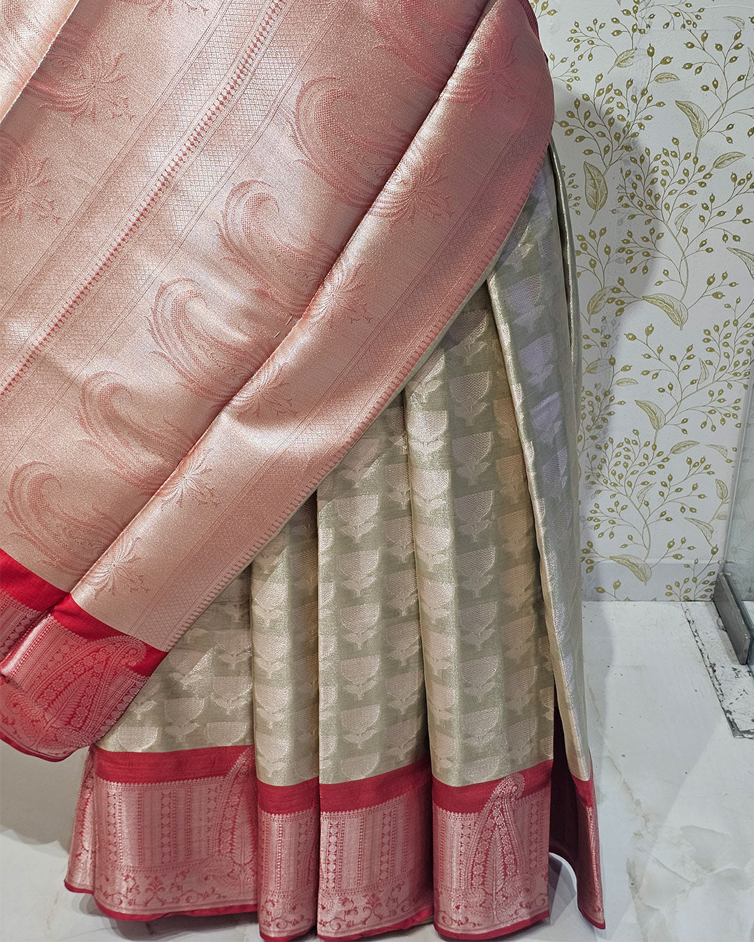 Tissue Kanjivaram Saree  Paisley Butti Border & Brocade Designer Pallu