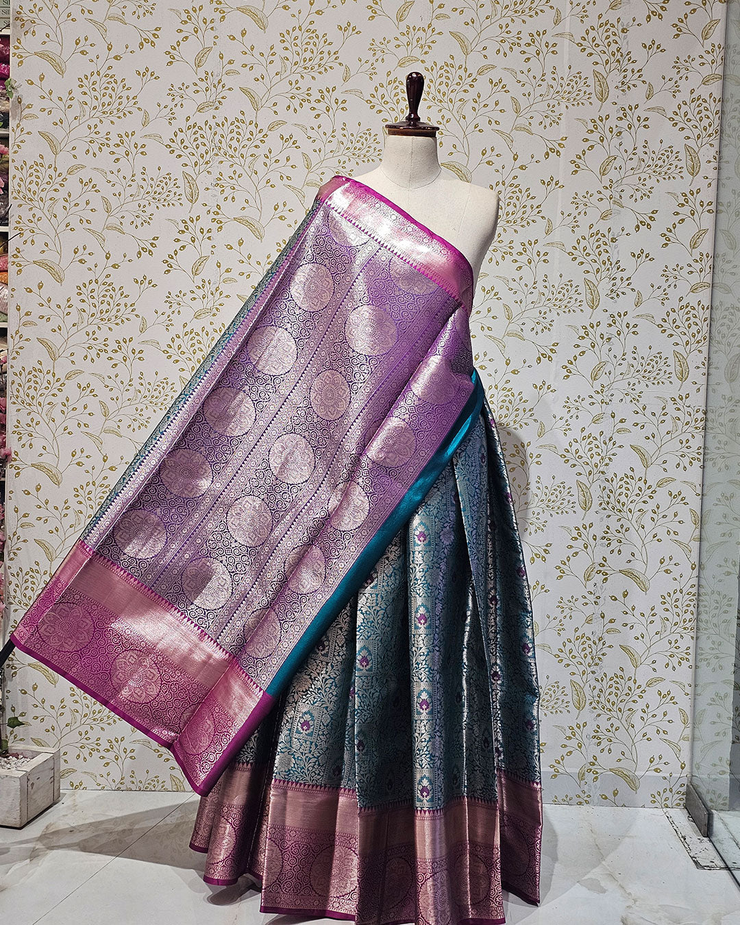 Tissue Kanjivaram Saree  Meenakari Butti & Brocade Designer Pallu